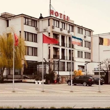 Hotel Ok 普里兹伦 外观 照片