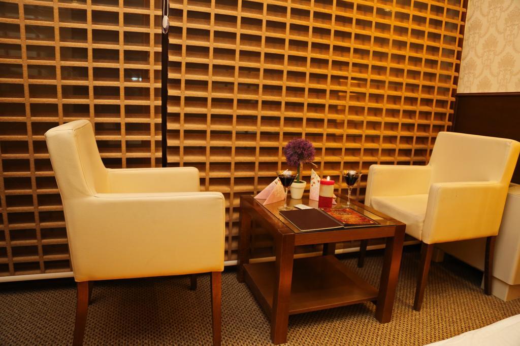 Hotel Ok 普里兹伦 外观 照片